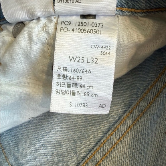 Levi's 501 Light Blue High Rise Women Jeans 25 button fly - Picture 6 of 7